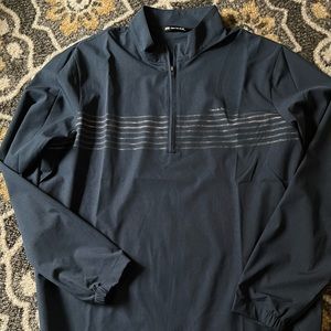Mens XXL Travis Mathew Golf pull over. Navy Blue. Excellent Condition.